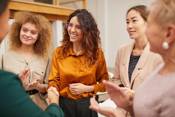 Quels sont les moyens de promouvoir l'économie circulaire dans l'industrie du textile local ?